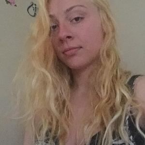 Meet your Posher, Louisaa